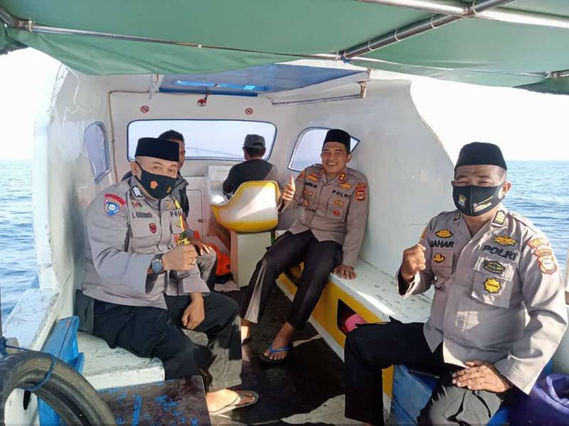 AKBP Kadarislam Patroli Sambang di Pulau, Ajak Warga Tingkatkan Prokes