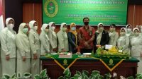 Peringati HUT Dharmayukti, PN Majene Serahkan Bantuan Beasiswa