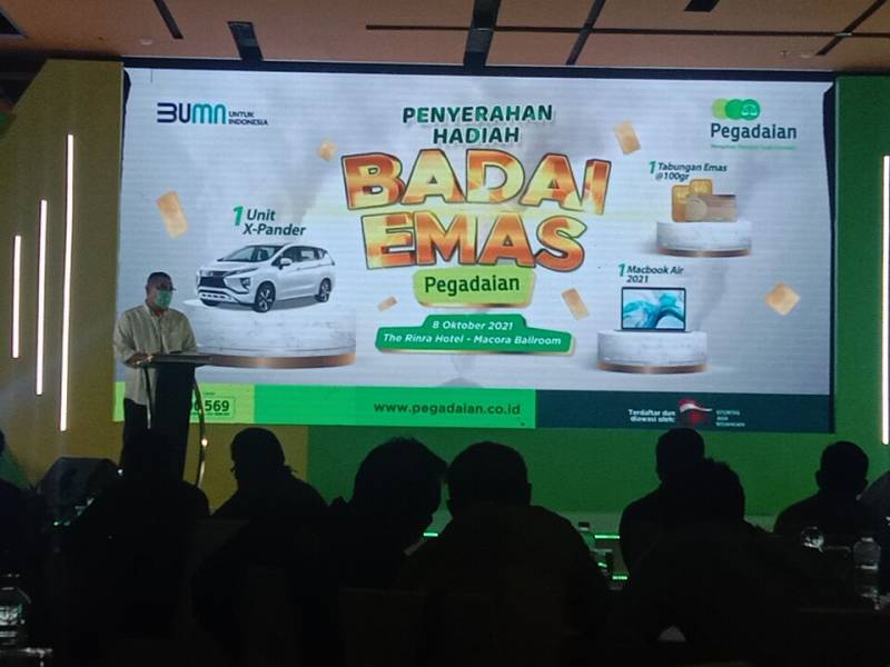 Nasabah Pegadaian Kanwil VI Makassar Menang Undian 'Badai Hadiah Emas'