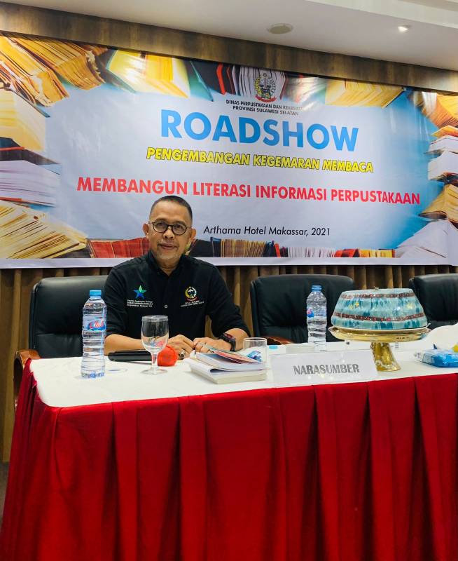 Tokoh Literasi Bachtiar Adnan Kusuma Jadi Pembicara di Roadshow Gemar Membaca Perpustakaan Sulsel