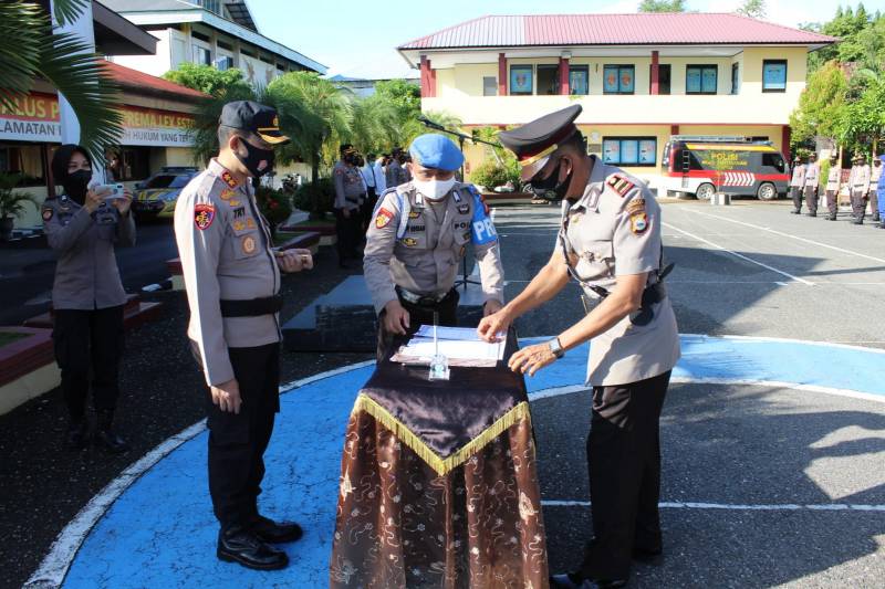 Dua Kapolsek Polres Pangkep Berganti