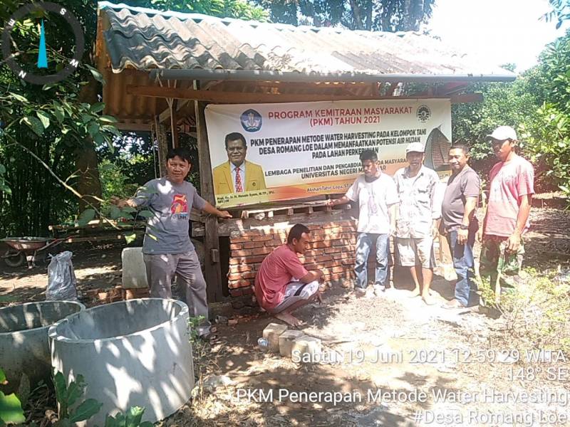 Panen Air Hujan, Solusi Air Bersih Dosen FT UNM Bagi Petani
