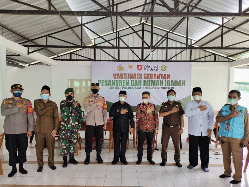 Kabupaten Enrekang Raih Predikat Penyelenggaraan Vaksinasi Covid 19 Terbaik Tingkat Nasional