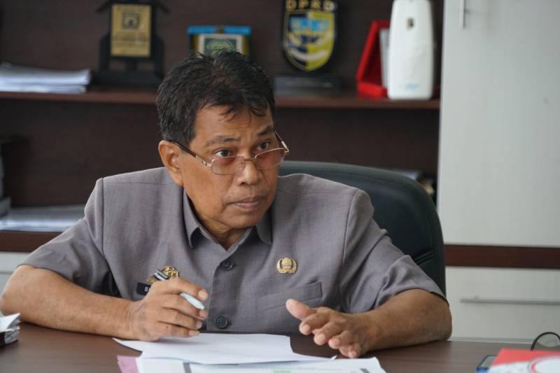 Pemkab Sidrap Gelar Rapat Monitoring Kegiatan Pembangunan Fisik, Tetap Kedepankan Protokol Kesehatan Pemkab Sidrap Gelar Rapat Monitoring Kegiatan Pembangunan Fisik, Tetap Kedepankan Protokol Kesehatan