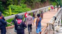 Berkat Kerja Keras Bersama, Kini Jembatan Penghubung Dua Kabupaten di Papua Bisa Dilalui