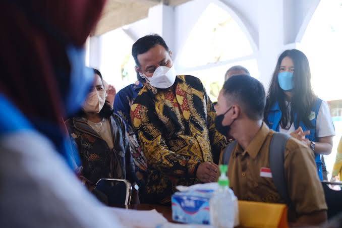 Antisipasi Omicron, Pemprov Sulsel Serukan Percepatan Vaksinasi