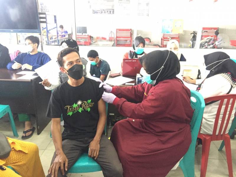PT SJAM-Polres Polman Vaksin 1.000 Orang Berikan Hadiah Dua Unit Yamaha Gear