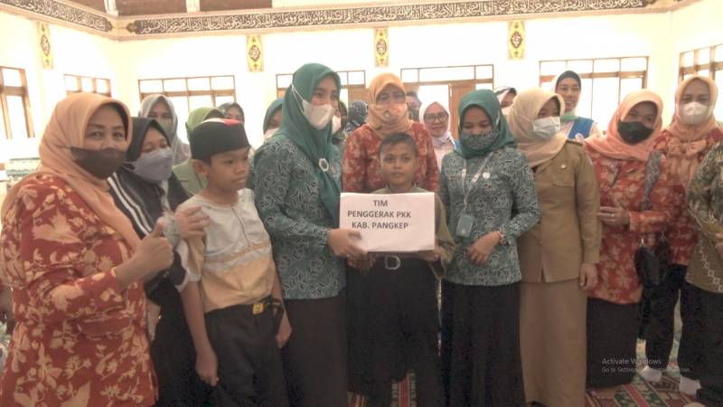 Peringatan Hari Ibu, TP PKK Anjangsana ke Panti Asuhan