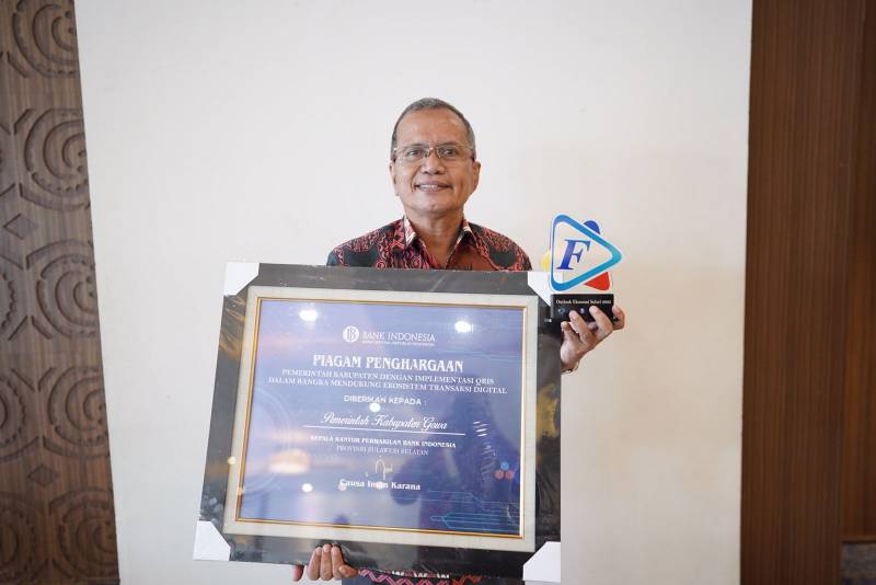 Pemkab Gowa Raih Penghargaan QRIS dari BI Sulsel