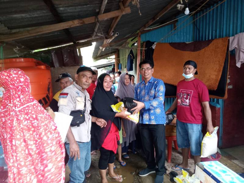 Peduli Banjir, M Yahya Salurkan Bantuan ke Masyarakat 