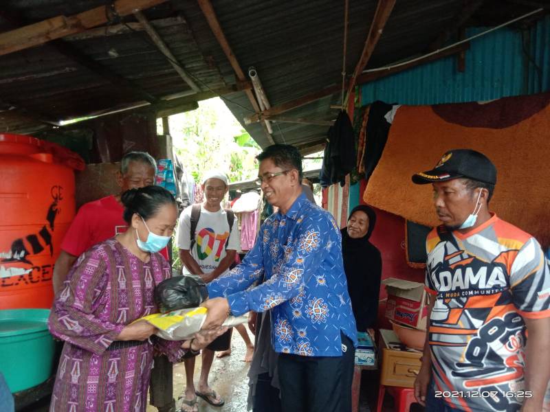Peduli Banjir, M Yahya Salurkan Bantuan ke Masyarakat 