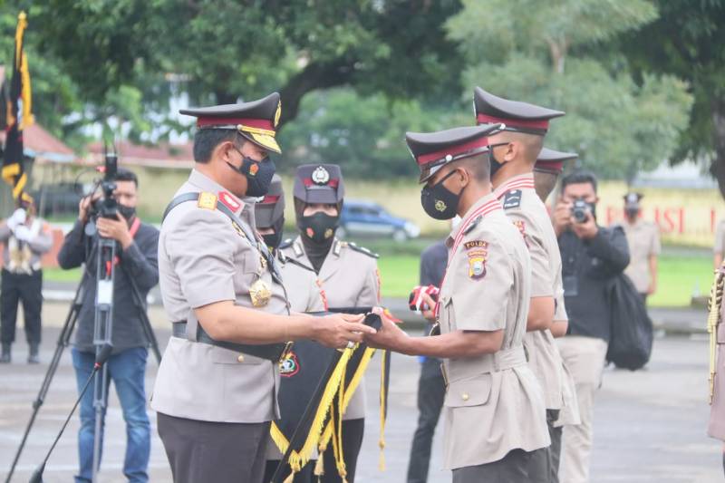 Kapolda Lantik 816 Bintara Baru Polri di SPN Batua