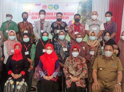 Wakil Ketua Harian Dekranasda Selayar  Buka Pelatihan Tekhnik Pengemasan dan Pemasaran Produk 