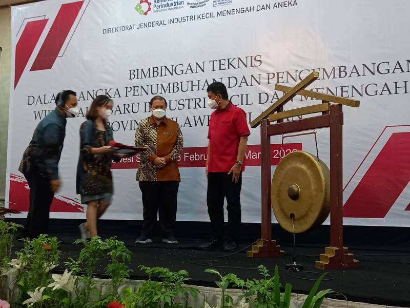 ARW Buka Bimtek Penumbuhan dan Pengembangan Wirausaha Baru untuk Industri Kecil Menengah