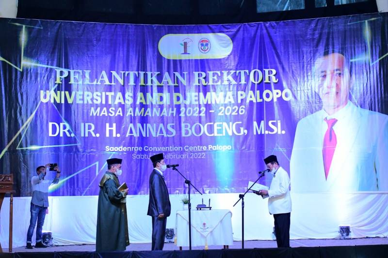 Walikota Palopo Hadiri Pelantikan Rektor Unanda