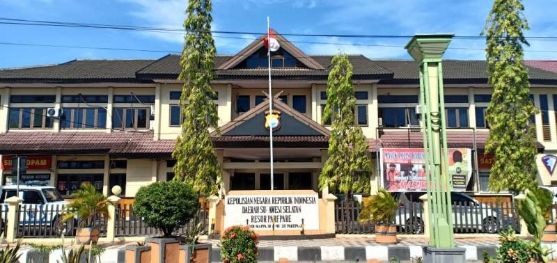 Polres Parepare Amankan 1 Kg Sabu