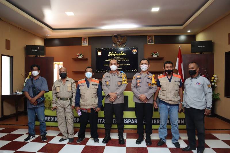 Kapolres Takalar Silaturahmi Dengan Insan Media