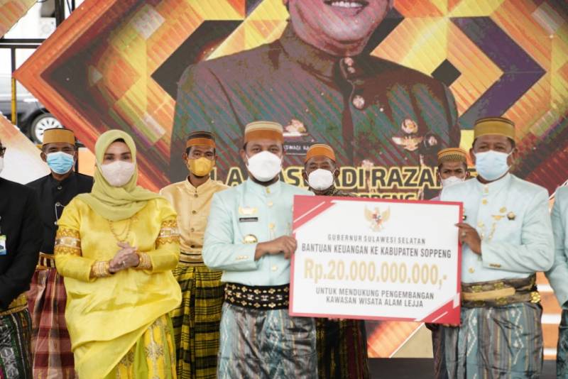 Geliatkan Wisata Permandian Air Panas Lejja, Gubernur Beri Rp20 Miliar Bantuan Keuangan untuk Soppeng