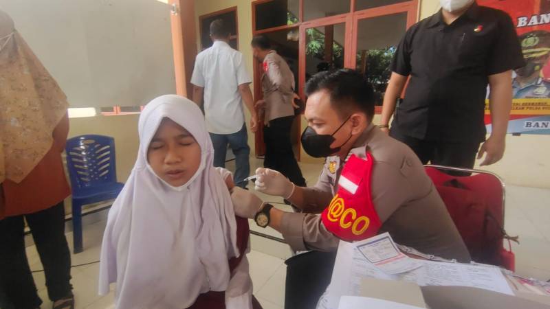 Kapolres Pantau Pelaksanaan Vaksinasi di Kantor Desa Pa'jukukang