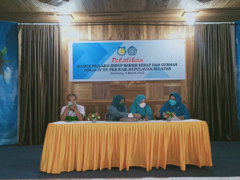 TP-PKK Selayar Melalui Pokja IV Gelar Pelatihan Kader Perilaku Hidup Bersih dan Sehat