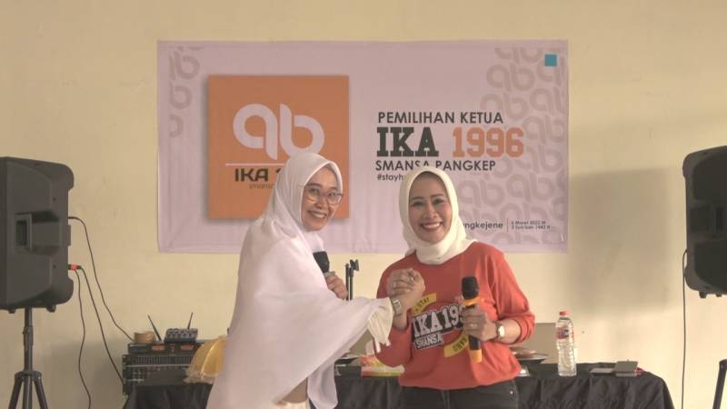 Novianti, Aklamasi Pimpin IKA SMANSA 96