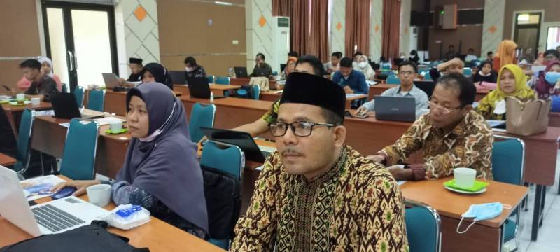 Ratusan Kepsek di Majene Mengikuti Bimtek Dapodik