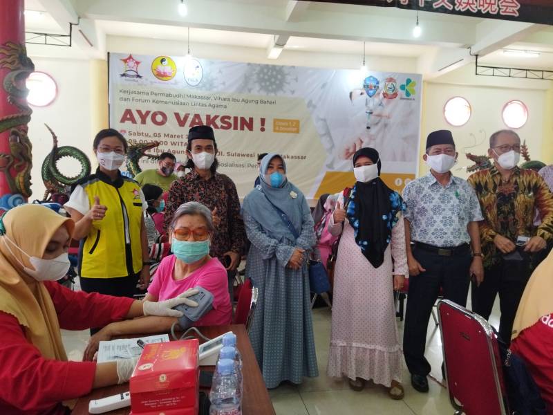 PERMABUDHI Makassar, Gandeng FKLA dan Vihara Ibu Agung Bahari Gelar Vaksinasi COVID-19