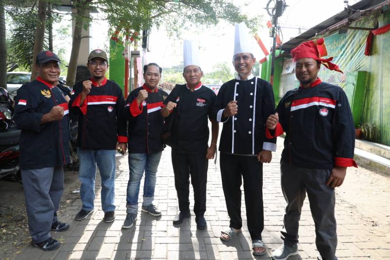 PPJI, ICA Sulsel dan Mahasiswa Poltekpar Makassar Berbagi