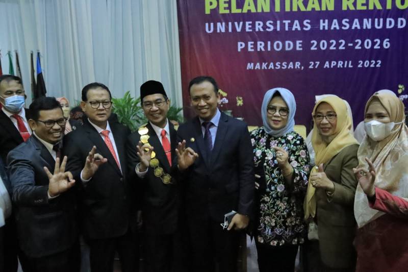 Bupati Ikut Bangga Ada Warga Takalar Jadi Rektor Unhas