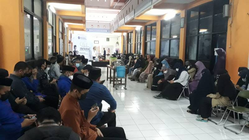 Perkuat Silaturahmi, Pesantren Mahasiswa Unismuh Gelar Pengajian dan Buka Puasa Bersama