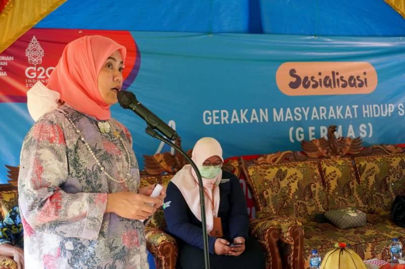 Aliyah Mustika dan Kemenkes Serukan Hidup Sehat Tanpa Rokok di Takalar