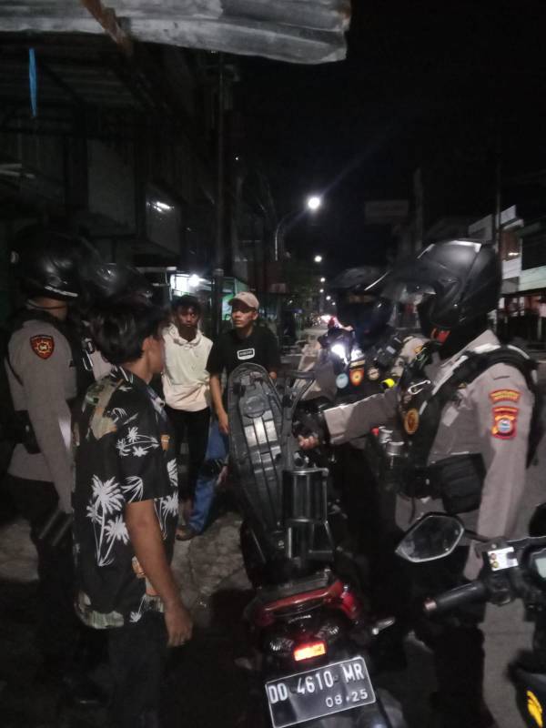 Cegah Kejahatan Malam Hari, Polres Pelabuhan Makassar Tingkatkan Patroli