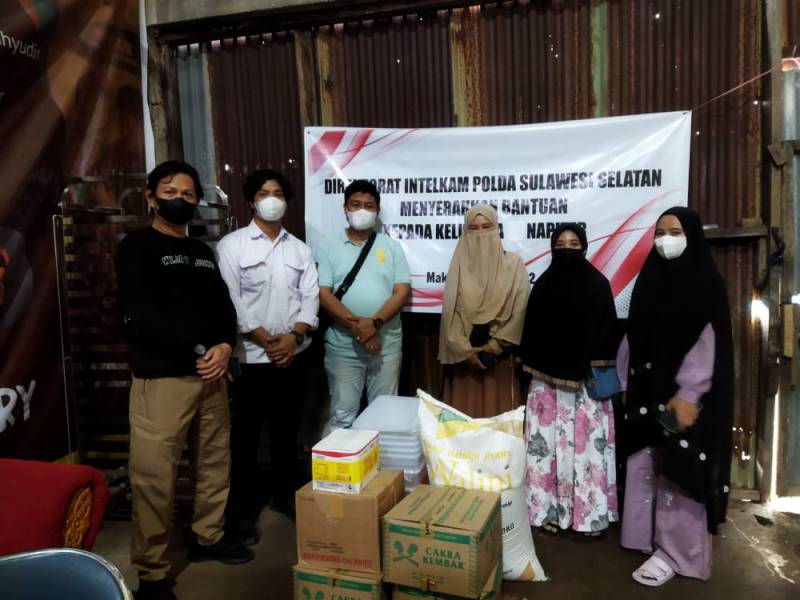 Polda Sulsel Berikan Bantuan Usaha Kepada Keluarga Napiter
