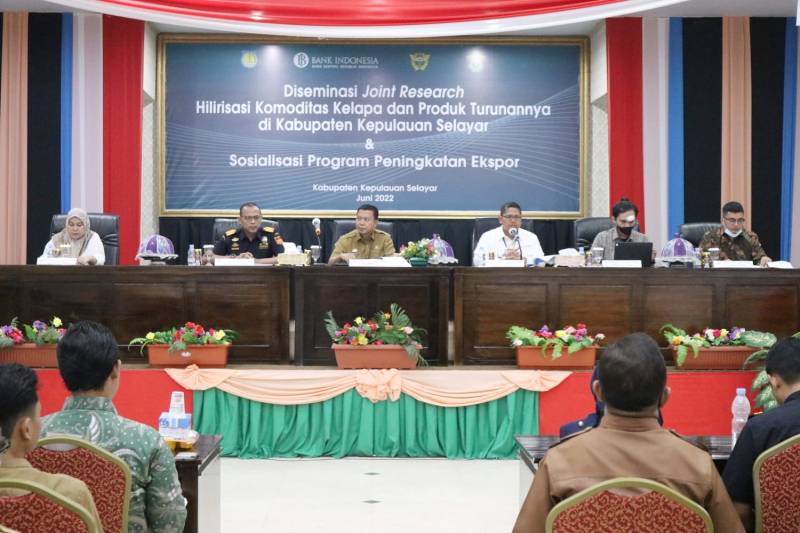 Bupati Selayar Apresiasi Hasil Riset Hilirisasi Kelapa BI Join Unhas
