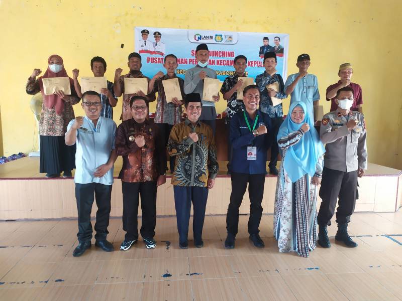 Wabup Selayar Launching Pusat Pelayanan Perizinan Tingkat Kecamatan Takabonerate