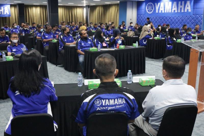 Suraco Yamaha Kenalkan Teknologi Hybrid Kepada 136 Perwakilan SMK Binaan