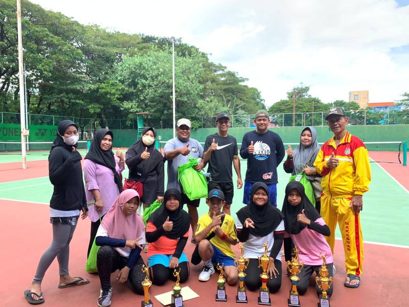 Pangkep Sabet Lima Piala dari Kejurnas Tenis Peltha