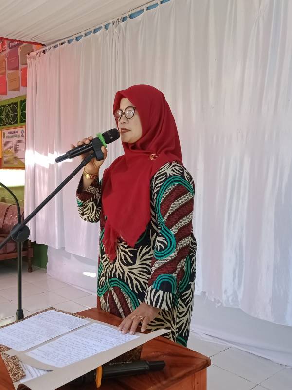 UPT SD Neg 2 Pangsid Gelar Pameran Karya Siswa Dirangkaikan Pengukuhan Pengurus dan Peletakan Baru Pertama Musala