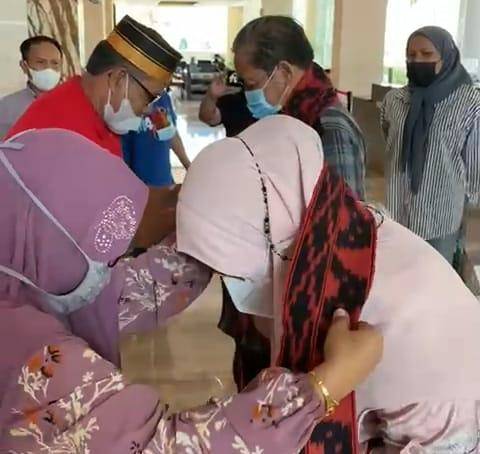 Hadiri Pengukuhan Kebugis, Bupati Sidrap Disambut Wali Kota Kendari