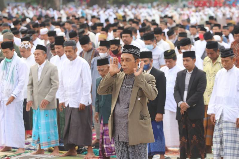 Ribuan Warga Selayar Shalat Idul Adha di Lapangan Pemuda Benteng