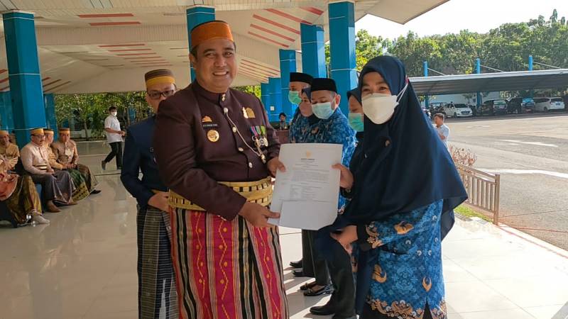 Bupati Maros Serahkan SK 117 CPNS Formasi 2021