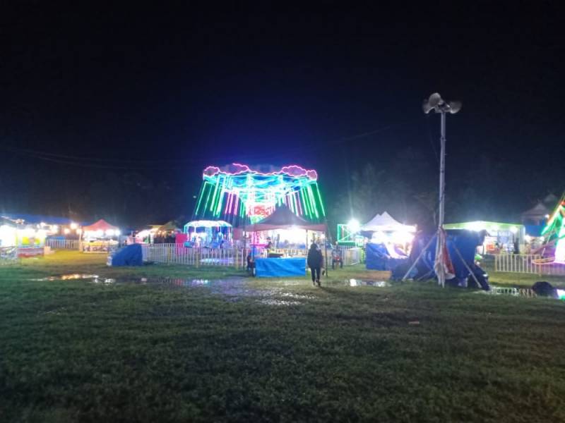 Tergenang Air, Pedagang Keluhkan Lokasi Pasar Malam Barru