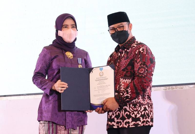 Ketua TP PKK Bantaeng Raih Penghargaan Tertinggi Keluarga Berencana Nasional