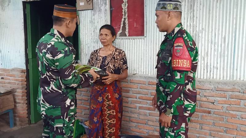 Safari Subuh di Masjid Nurul Jama'ah Dusun Teko II,Dandim Beri Bantuan Sembako ke Warga