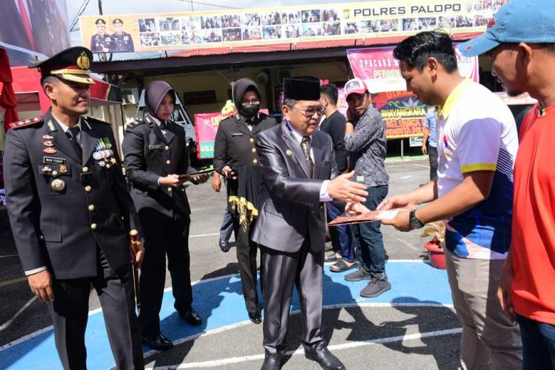 Wali Kota Palopo Hadiri HUT Bhayangkara ke-76 di Mapolres