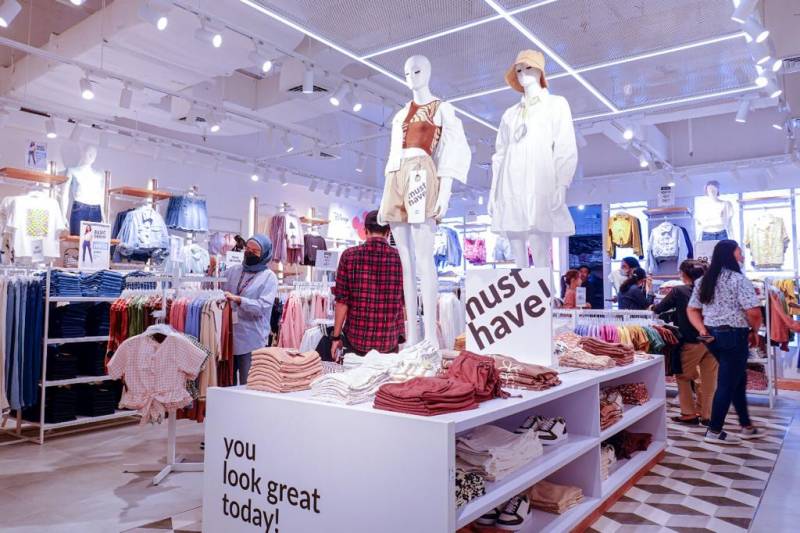 Baru Dibuka, Yuk Intip Diskon Fesyen di Colorbox Mal Ratu Indah