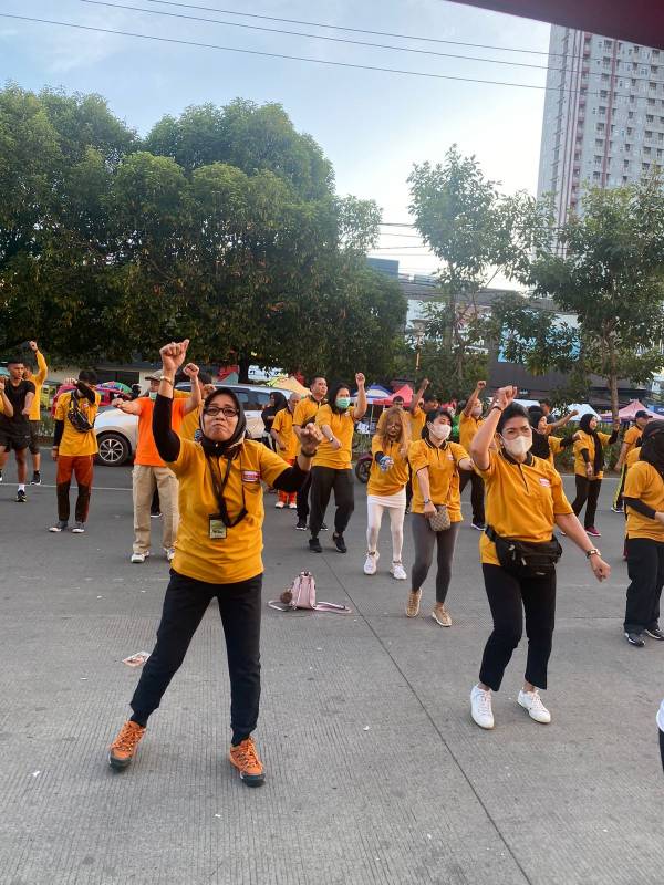 Hanura Sulsel Ramaikan CFD Boulevard Makassar