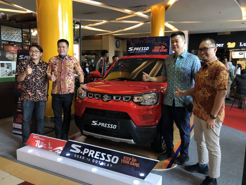 Suzuki Baleno dan S-Presso Mengaspal di Makassar, Bukukan 60 SPK