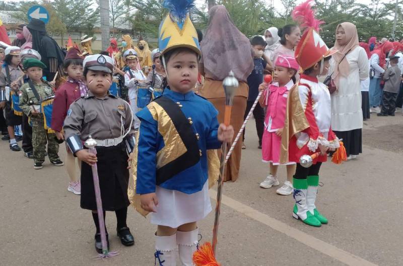 Budiman Lepas Peserta Lomba Karnaval PAUD dan TK