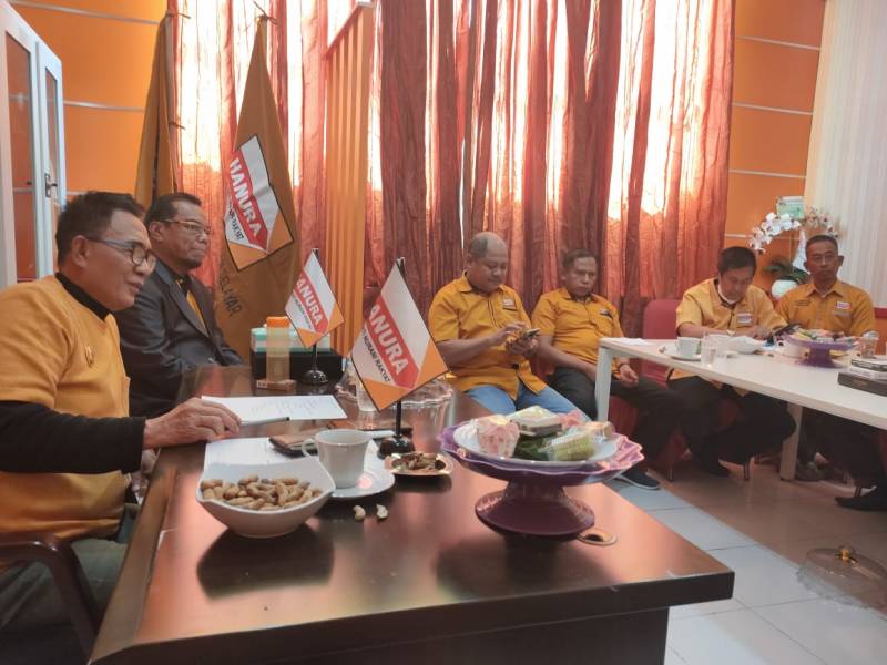 Kumpul Kader Hanura, Amsal Sampetondok : Bangun Jejaring, Rapikan Struktur